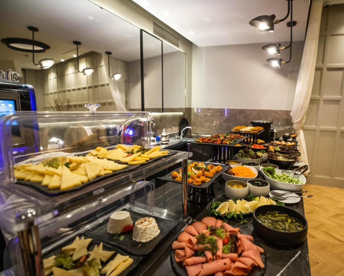 Gray Boutique Hotel 카사블랑카 외부 사진 A buffet at a hotel